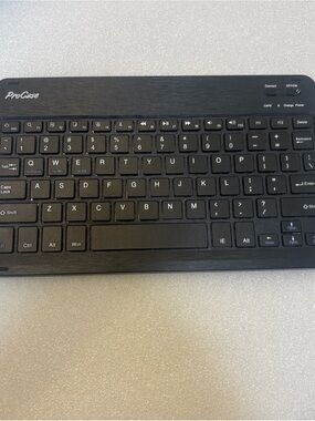 Wireless Bluetooth Keyboard - Black